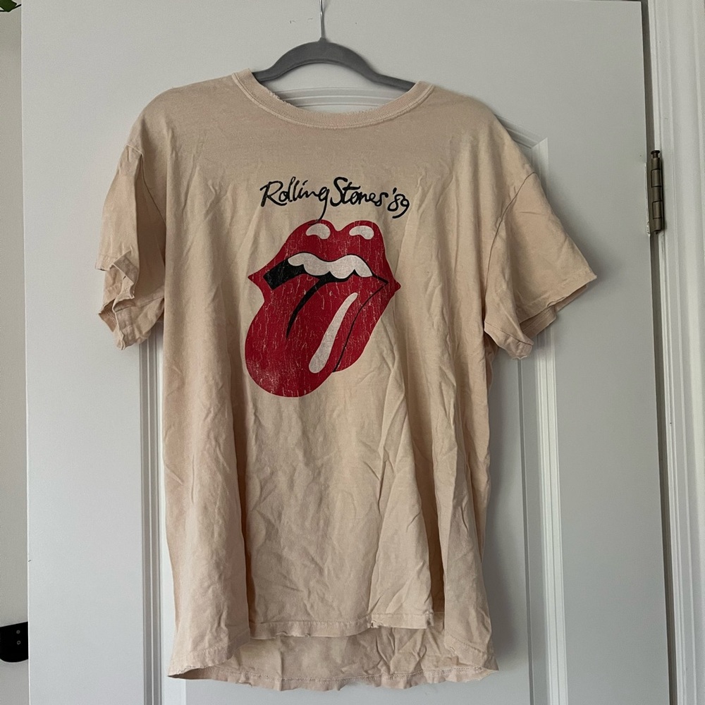 Distressed oversized t-shirt